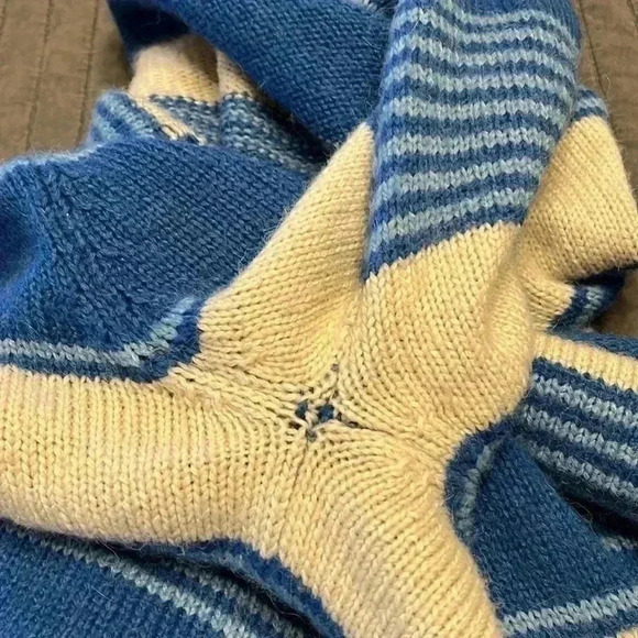 Love Sticth blue & cream stripped sweater jacket with pockets Size Large - Picture 9 of 10